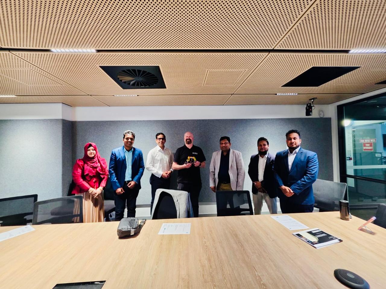 Bangladesh delegation with Monash Public Transport Research Group team, Melbourne